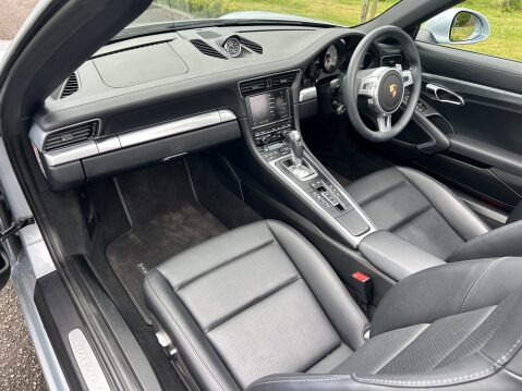 Porsche 911 CARRERA 4S PDK 30