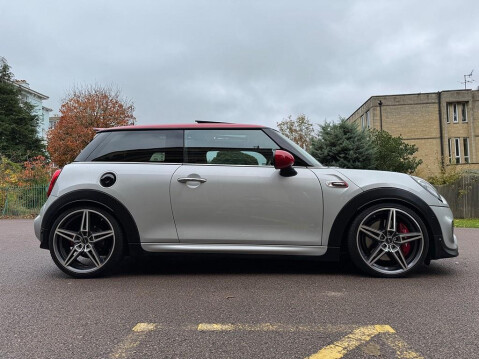 Mini Hatch 2.0 John Cooper Works Auto Euro 6 (s/s) 3dr 23