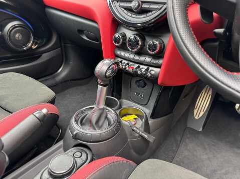 Mini Hatch 2.0 John Cooper Works Auto Euro 6 (s/s) 3dr 34