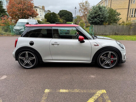 Mini Hatch 2.0 John Cooper Works Auto Euro 6 (s/s) 3dr 24