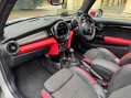 Mini Hatch 2.0 John Cooper Works Auto Euro 6 (s/s) 3dr 33