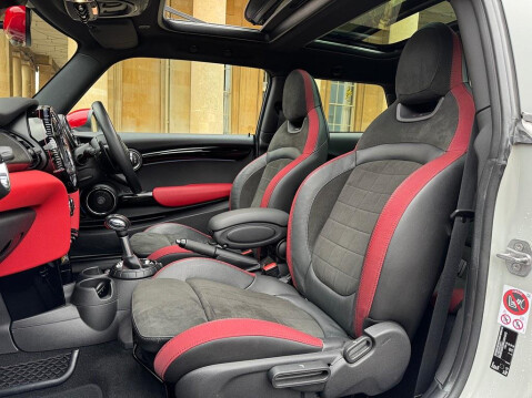 Mini Hatch 2.0 John Cooper Works Auto Euro 6 (s/s) 3dr 50