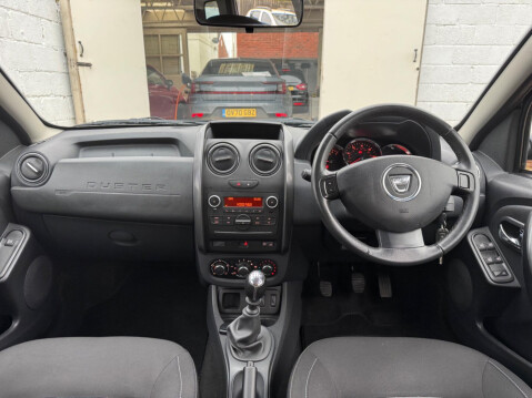 Dacia Duster 1.5 dCi Laureate Euro 6 (s/s) 5dr 39