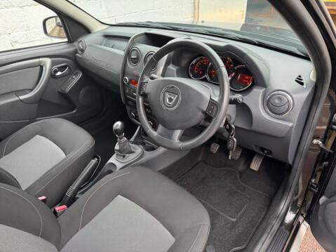 Dacia Duster 1.5 dCi Laureate Euro 6 (s/s) 5dr 40