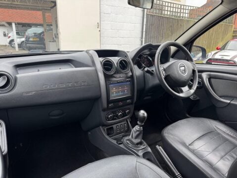 Dacia Duster 1.5 dCi Prestige Euro 6 (s/s) 5dr 33
