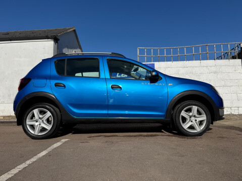 Dacia Sandero Stepway 1.5 dCi Laureate Euro 6 (s/s) 5dr 27