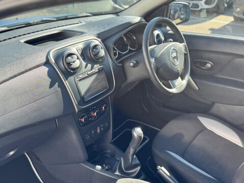 Dacia Sandero Stepway 1.5 dCi Laureate Euro 6 (s/s) 5dr 31