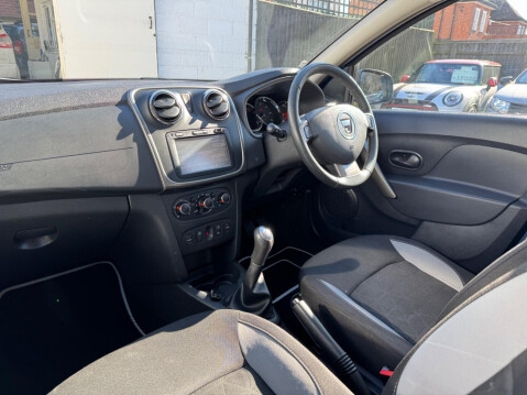 Dacia Sandero Stepway 1.5 dCi Laureate Euro 6 (s/s) 5dr 32