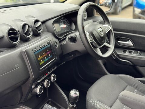 Dacia Duster 1.6 SCe Prestige Euro 6 (s/s) 5dr 31