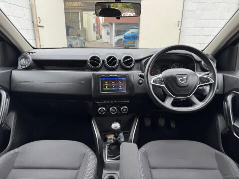 Dacia Duster 1.6 SCe Prestige Euro 6 (s/s) 5dr 36