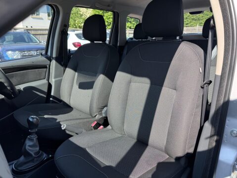 Dacia Duster 1.5 dCi Laureate 4WD Euro 5 5dr 53