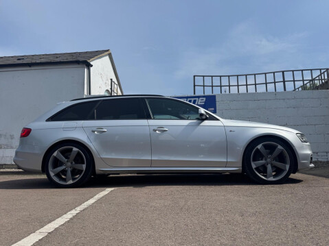 Audi A4 3.0 TDI V6 Black Edition S Tronic quattro Euro 5 (s/s) 5dr 28
