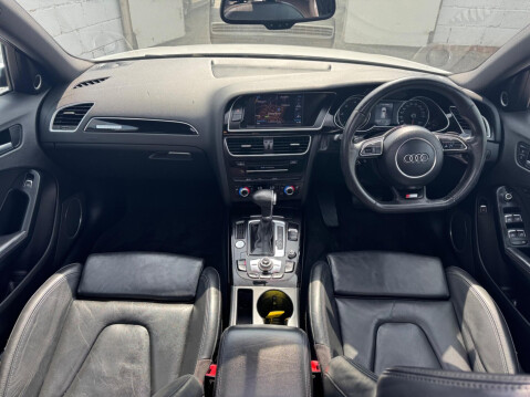 Audi A4 3.0 TDI V6 Black Edition S Tronic quattro Euro 5 (s/s) 5dr 36