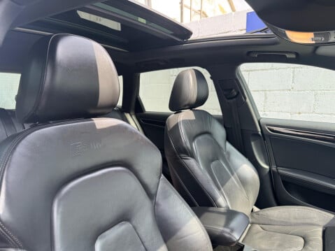 Audi A4 3.0 TDI V6 Black Edition S Tronic quattro Euro 5 (s/s) 5dr 40