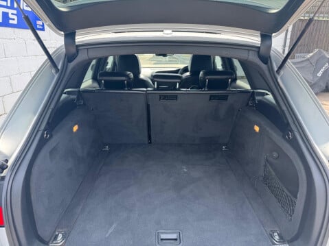 Audi A4 3.0 TDI V6 Black Edition S Tronic quattro Euro 5 (s/s) 5dr 52