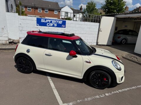 Mini Hatch 2.0 John Cooper Works Euro 6 (s/s) 3dr 22