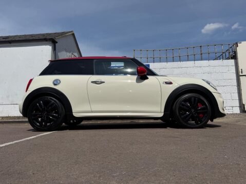 Mini Hatch 2.0 John Cooper Works Euro 6 (s/s) 3dr 25