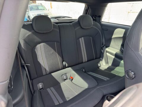 Mini Hatch 2.0 John Cooper Works Euro 6 (s/s) 3dr 40