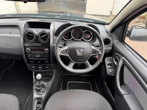 Dacia Duster 1.5 dCi Laureate Euro 6 (s/s) 5dr 36