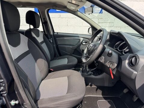 Dacia Duster 1.5 dCi Laureate Euro 6 (s/s) 5dr 40