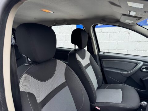 Dacia Duster 1.5 dCi Laureate Euro 6 (s/s) 5dr 40