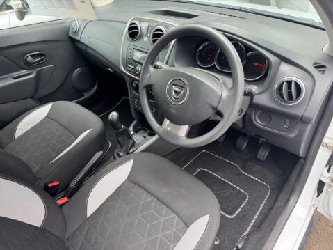 Dacia Sandero Stepway 0.9 TCe Ambiance Euro 6 (s/s) 5dr 21
