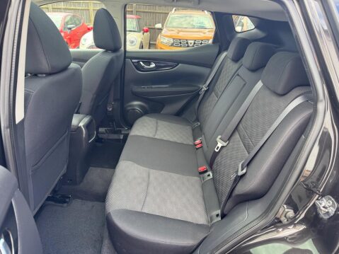 Nissan Qashqai 1.5 dCi N-Connecta 2WD Euro 6 (s/s) 5dr 44