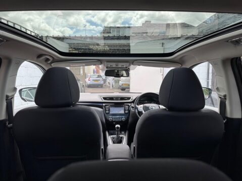 Nissan Qashqai 1.5 dCi N-Connecta 2WD Euro 6 (s/s) 5dr 45