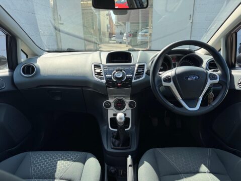 Ford Fiesta 1.6 Titanium 5dr 36
