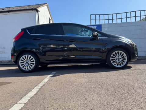 Ford Fiesta 1.6 Titanium 5dr 25