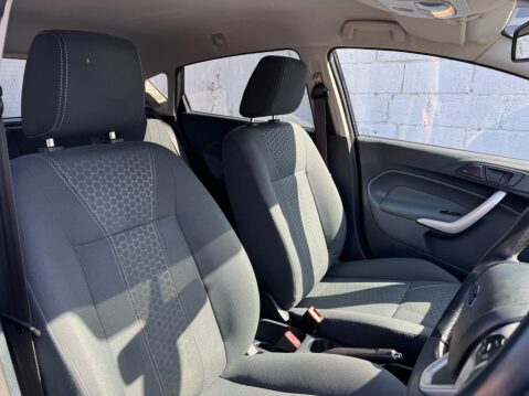Ford Fiesta 1.6 Titanium 5dr 43