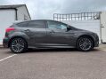 Ford Focus 1.0T EcoBoost ST-Line Euro 6 (s/s) 5dr 29