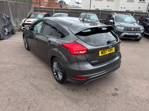 Ford Focus 1.0T EcoBoost ST-Line Euro 6 (s/s) 5dr 4