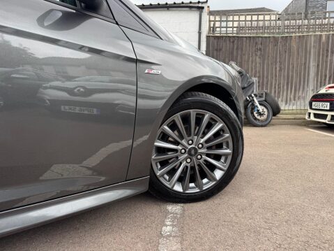 Ford Focus 1.0T EcoBoost ST-Line Euro 6 (s/s) 5dr 54