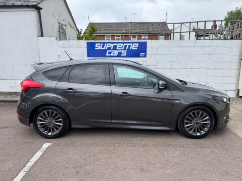 Ford Focus 1.0T EcoBoost ST-Line Euro 6 (s/s) 5dr 28