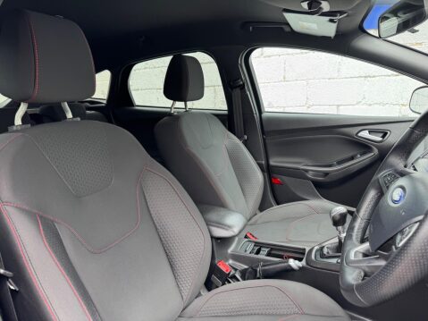 Ford Focus 1.0T EcoBoost ST-Line Euro 6 (s/s) 5dr 43
