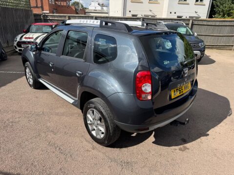 Dacia Duster 1.5 dCi Laureate Euro 6 (s/s) 5dr 4