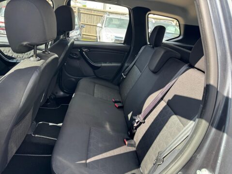 Dacia Duster 1.5 dCi Laureate Euro 6 (s/s) 5dr 43