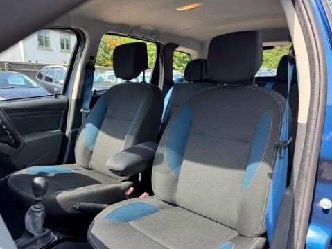 Dacia Duster 1.5 dCi Laureate Prime 4WD Euro 6 (s/s) 5dr 61