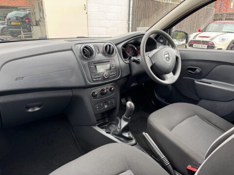 Dacia Sandero 0.9 TCe Ambiance Euro 6 (s/s) 5dr 32