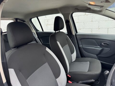 Dacia Sandero 0.9 TCe Ambiance Euro 6 (s/s) 5dr 38