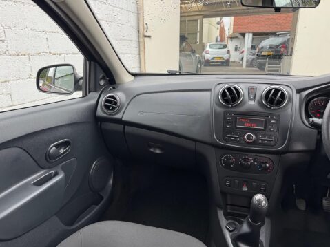 Dacia Sandero 0.9 TCe Ambiance Euro 6 (s/s) 5dr 33