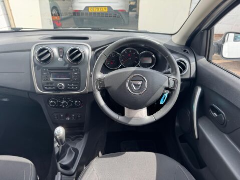 Dacia Logan 1.5 dCi Laureate Euro 5 5dr 31