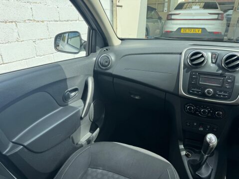 Dacia Logan 1.5 dCi Laureate Euro 5 5dr 32