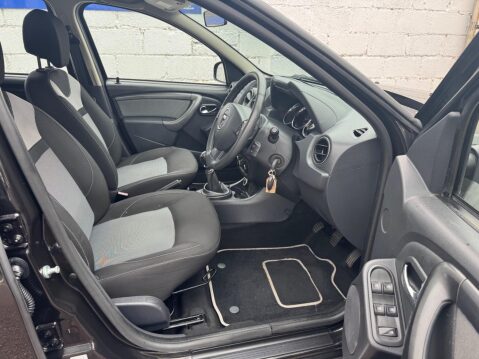 Dacia Duster 1.5 dCi Laureate 4WD Euro 6 (s/s) 5dr 42