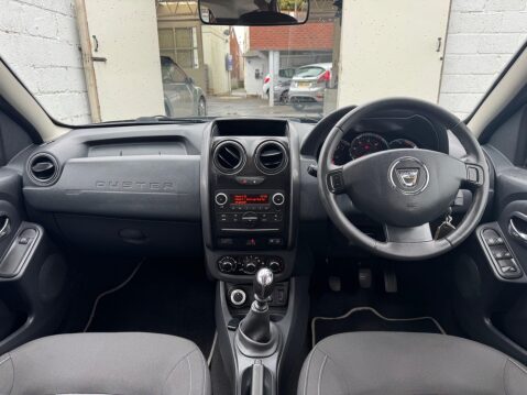 Dacia Duster 1.5 dCi Laureate 4WD Euro 6 (s/s) 5dr 39