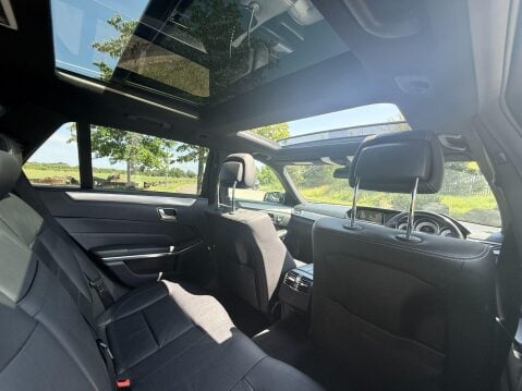 Mercedes-Benz E Class 3.0 E350 V6 BlueTEC AMG Night Edition (Premium) G-Tronic+ Euro 6 (s/s) 5dr 37