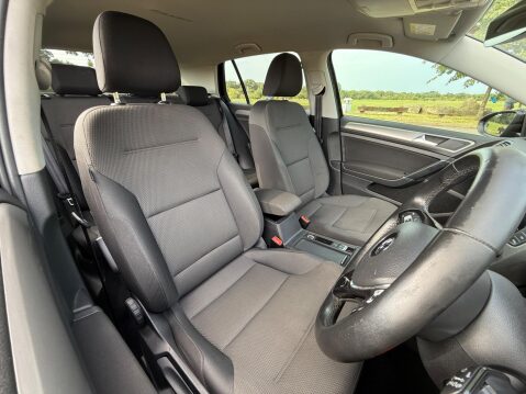 Volkswagen Golf 1.6 TDI BlueMotion Tech Match Edition DSG Euro 6 (s/s) 5dr 25