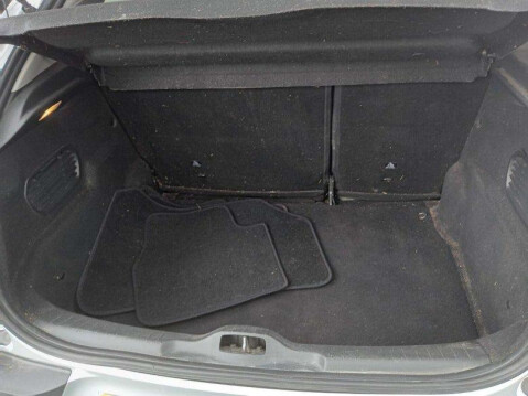 Citroen C4 Cactus 1.2 PureTech Flair 9