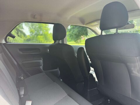 Citroen C4 Cactus 1.2 PureTech Flair 27